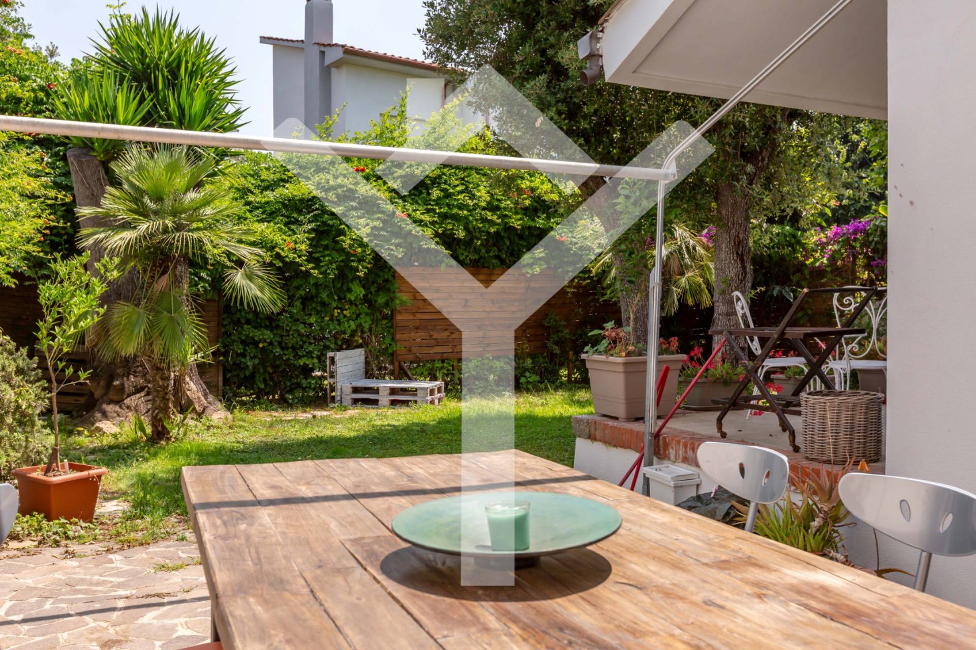 Villa in Affitto a Fiumicino