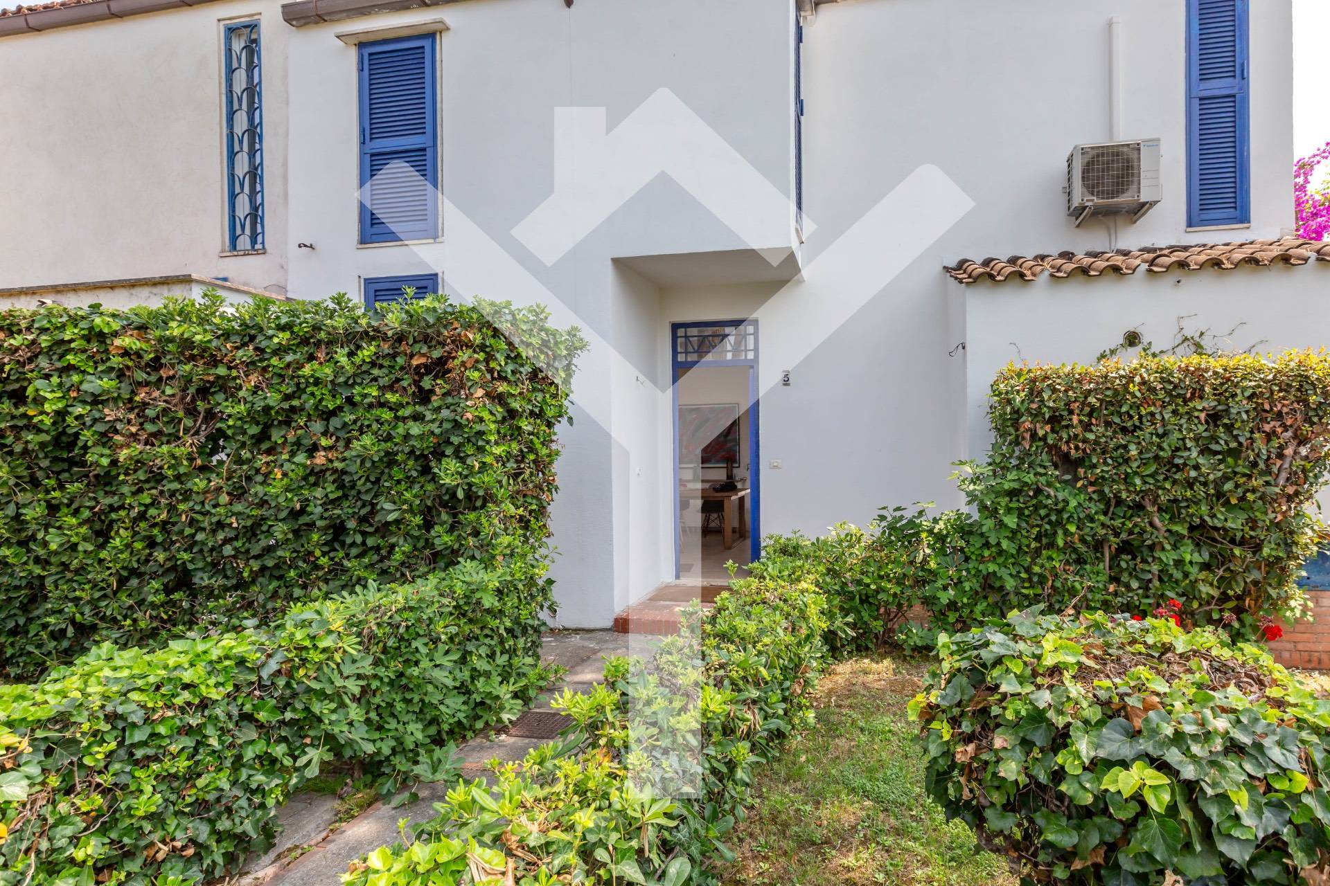 Villa in Affitto a Fiumicino