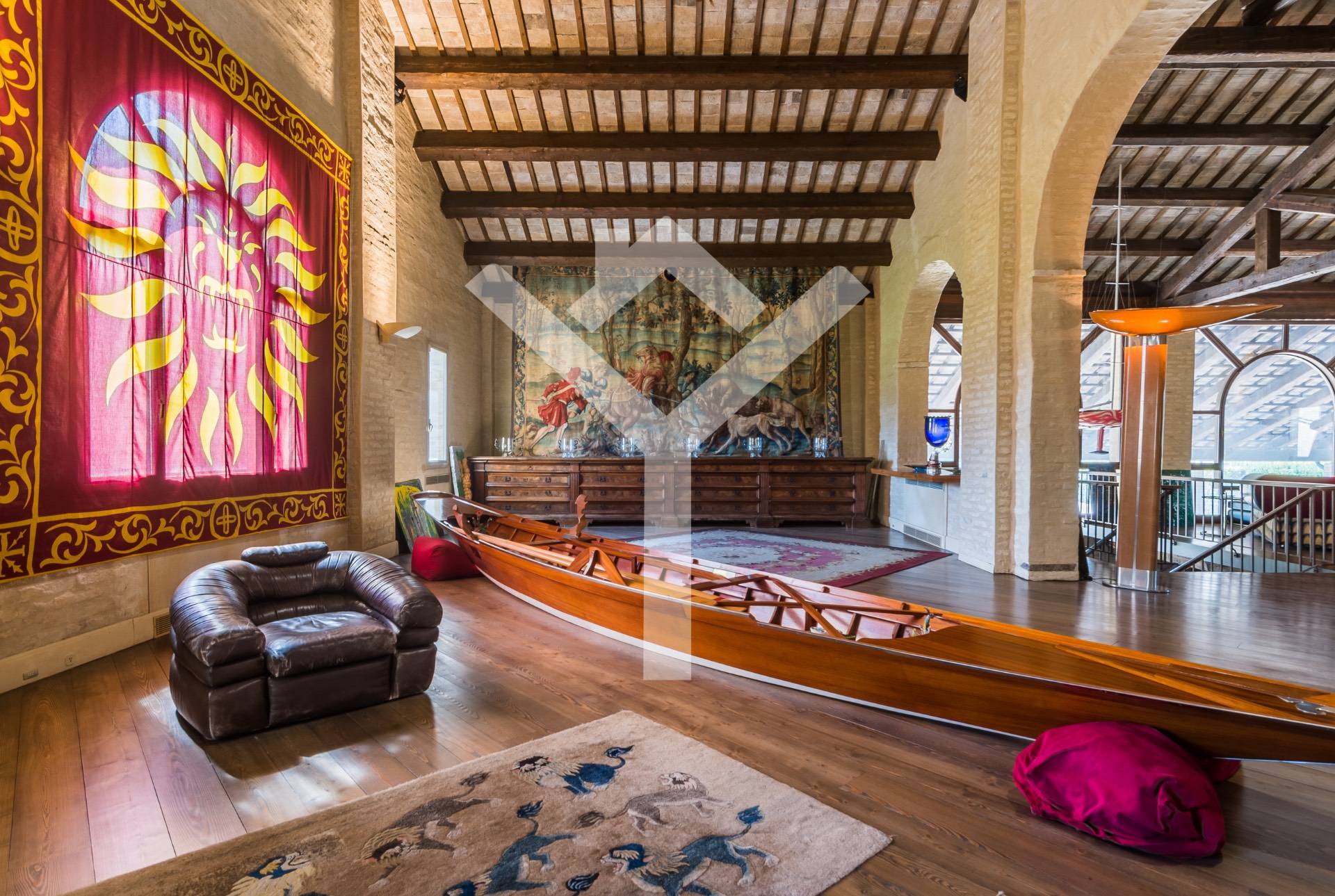 Villa for Sale to Ravenna