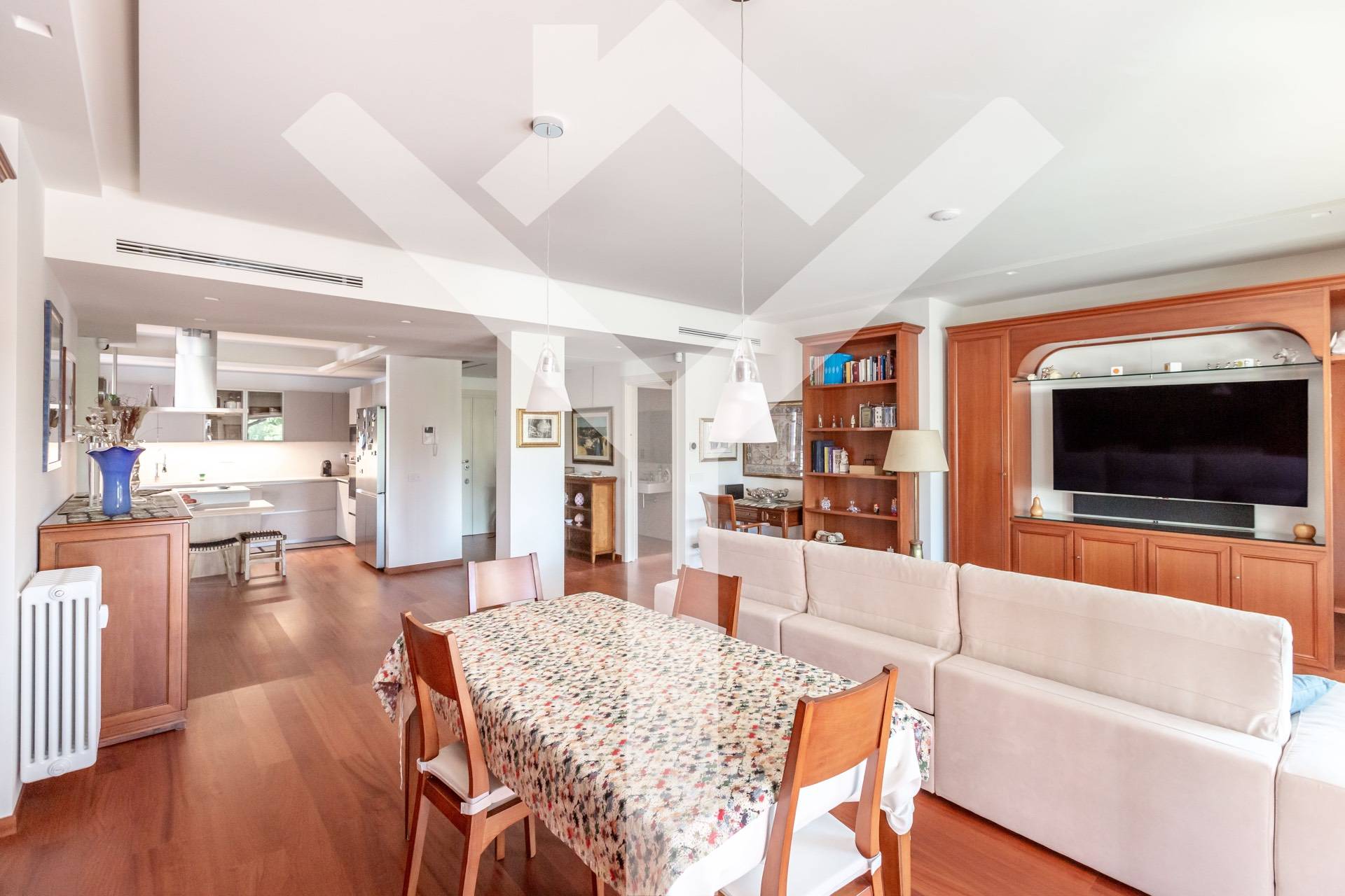 Penthouse for Sale to Roma