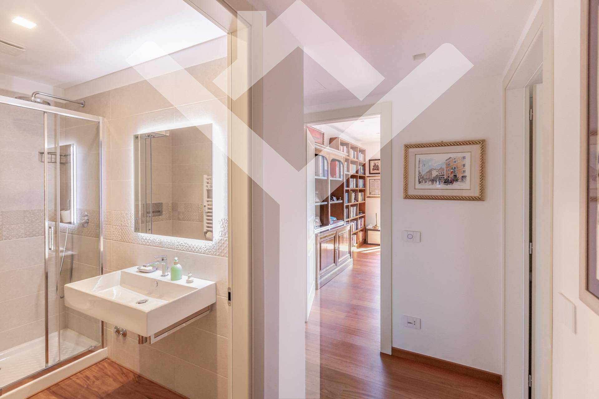 Penthouse for Sale to Roma