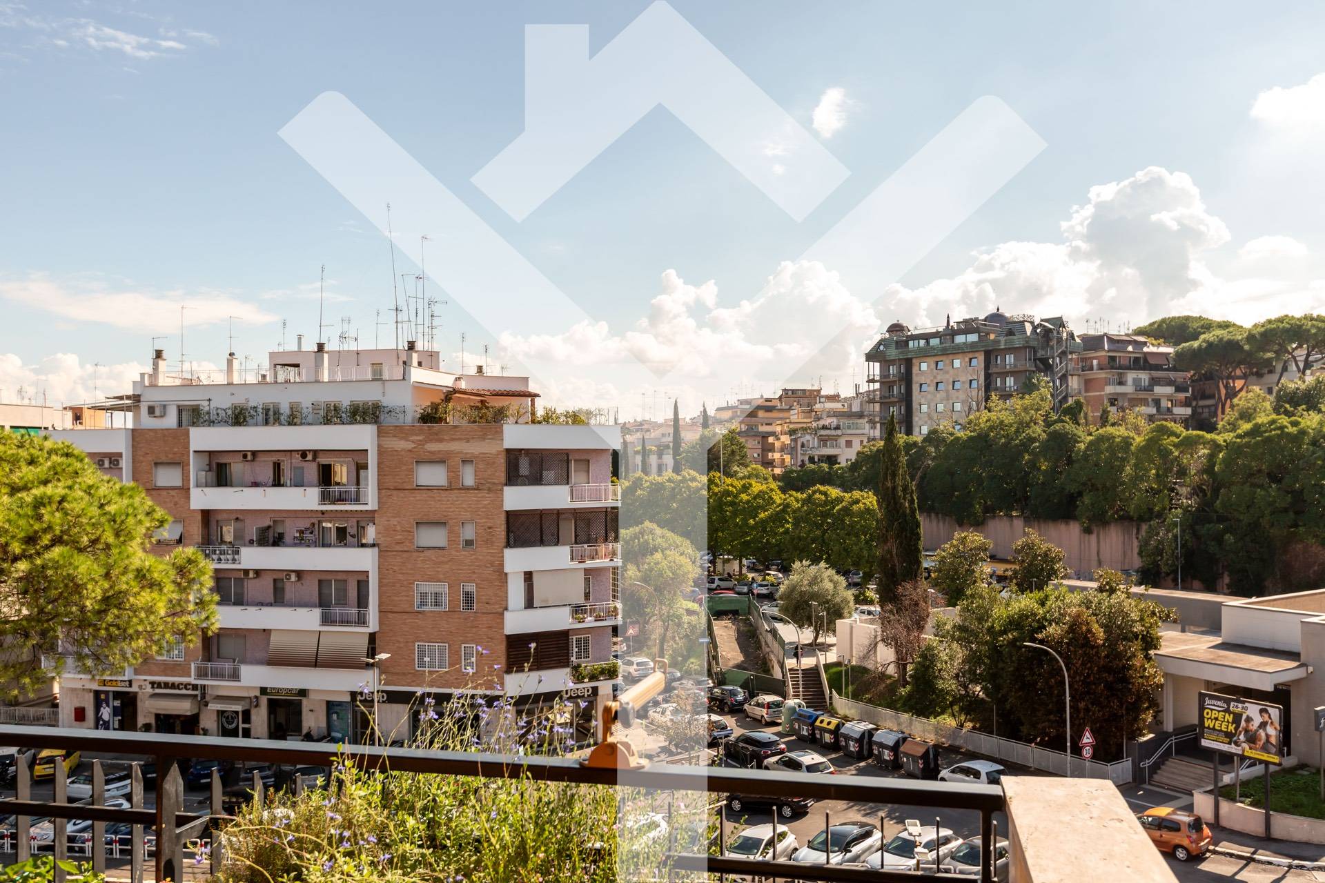 Penthouse for Sale to Roma