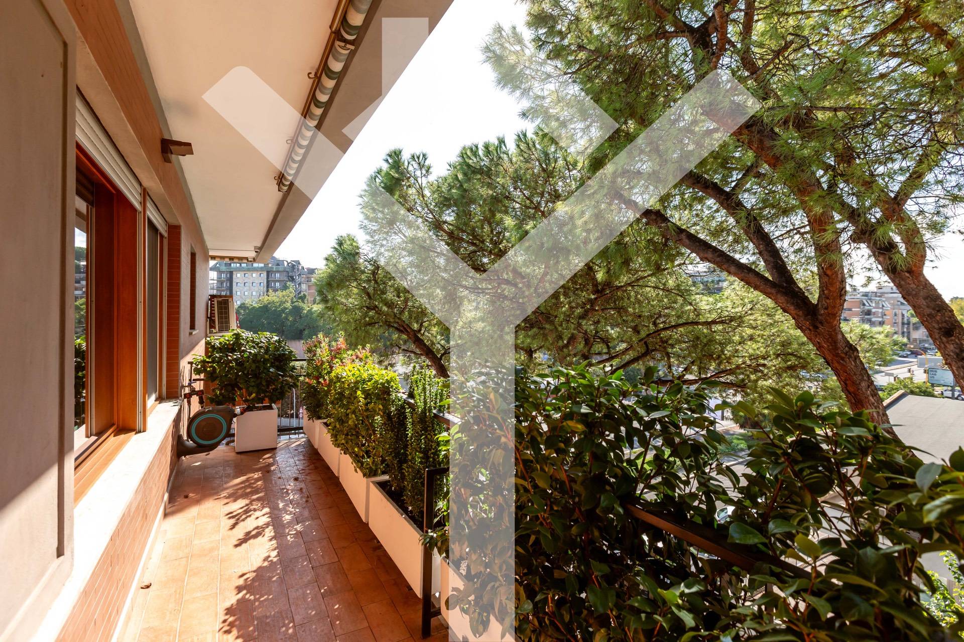 Penthouse for Sale to Roma