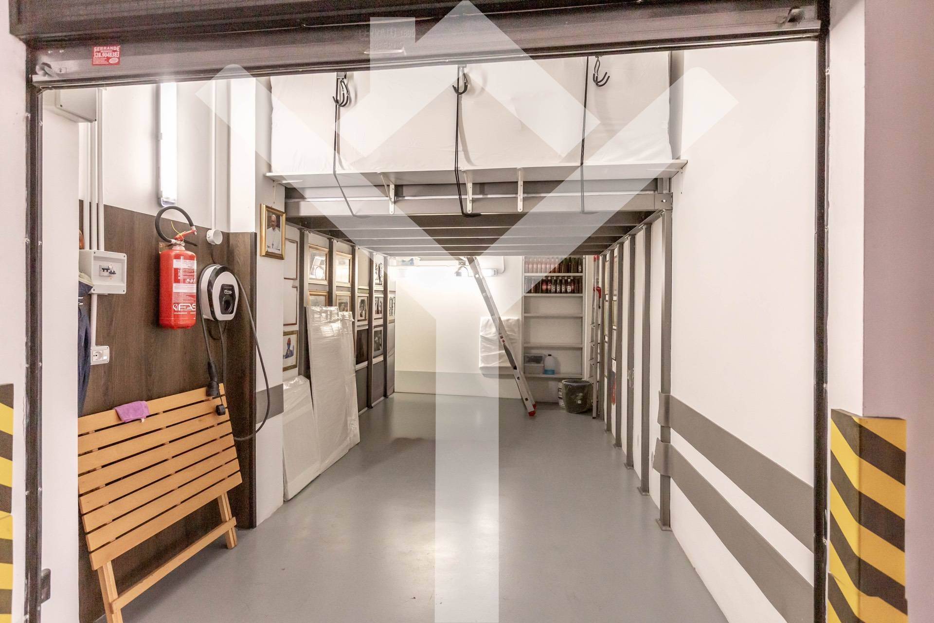 Penthouse for Sale to Roma