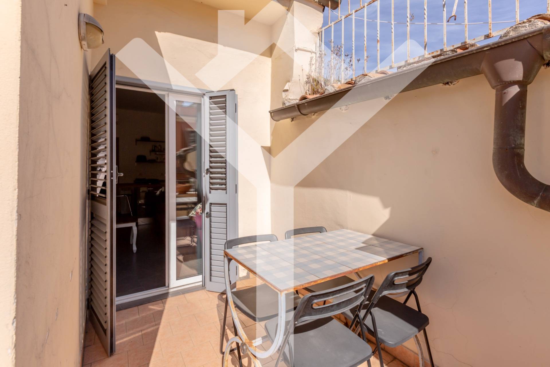 Penthouse for Sale to Roma