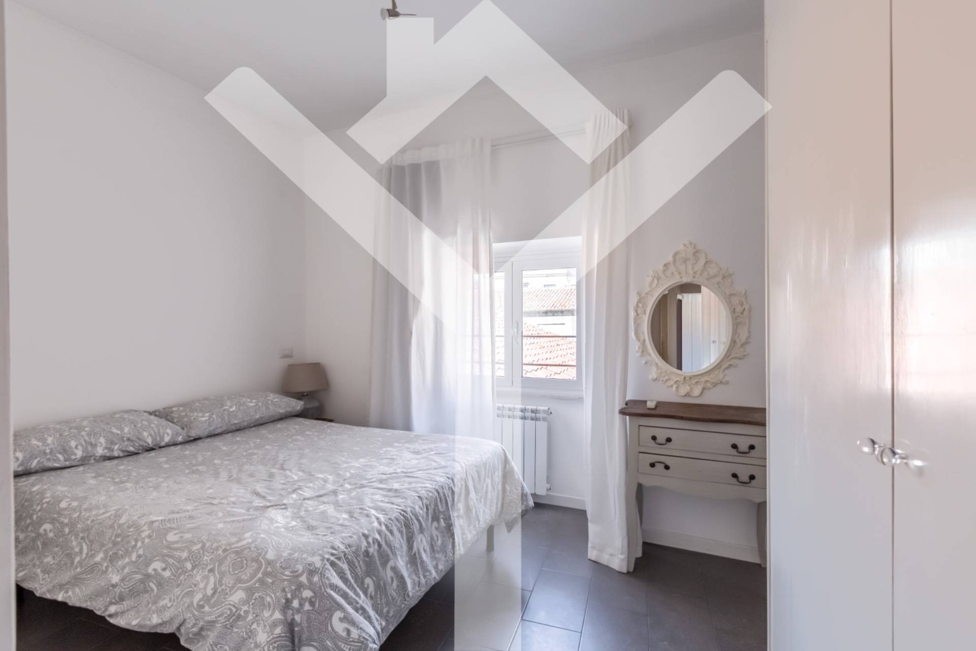 Penthouse for Sale to Roma