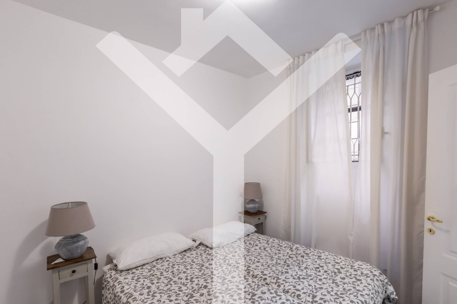 Penthouse for Sale to Roma