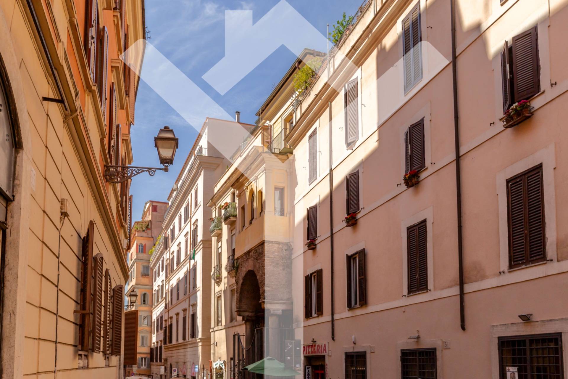 Penthouse for Sale to Roma