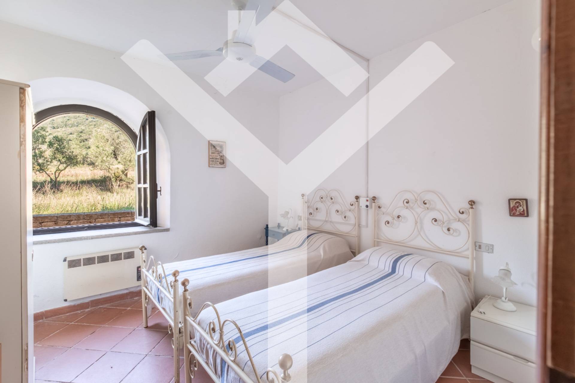 Villa for Sale to Castiglione della Pescaia