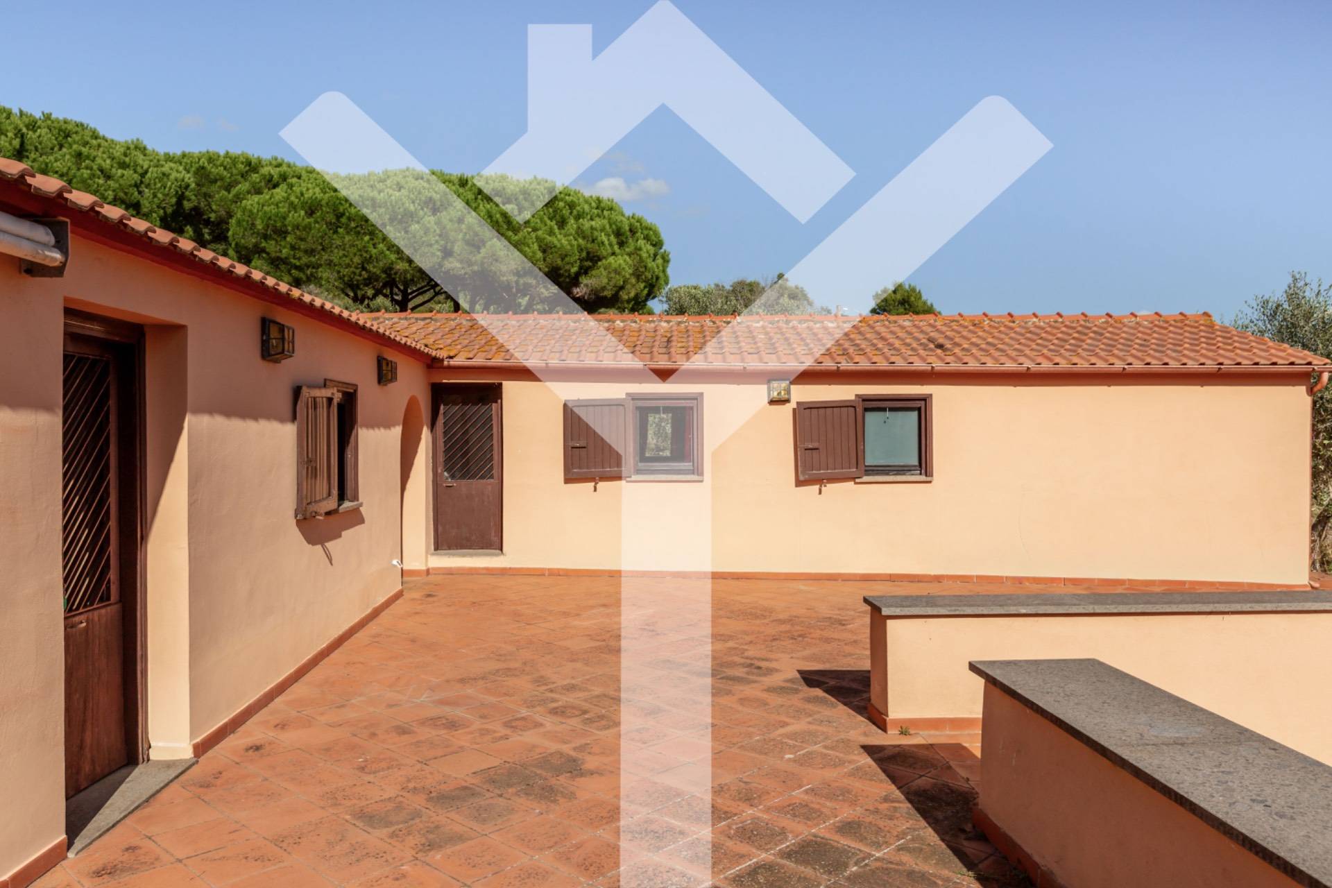 Villa for Sale to Castiglione della Pescaia