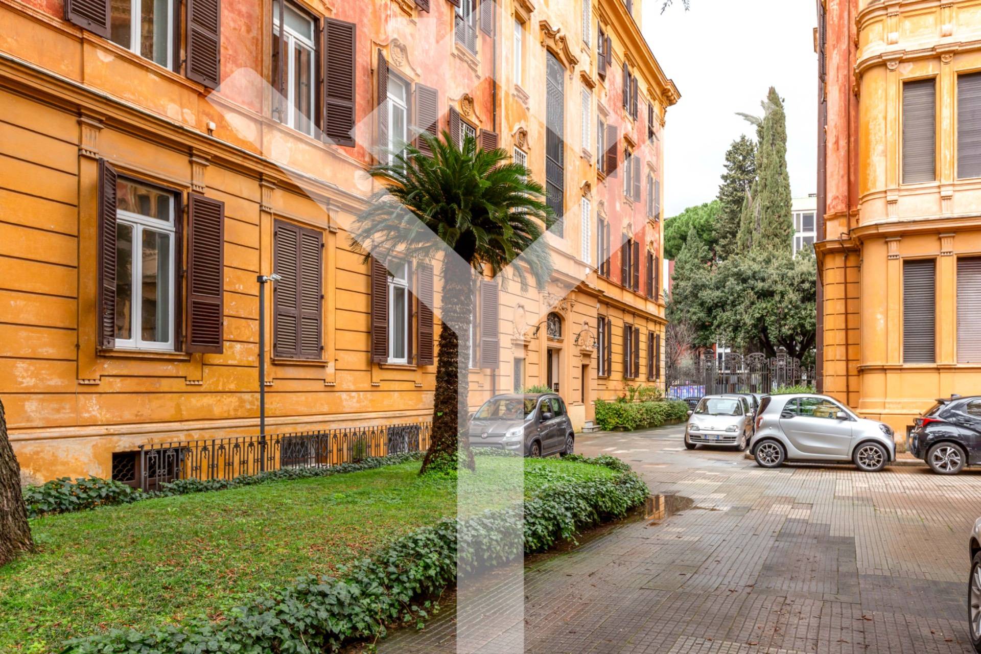 Apartment for Sale to Roma