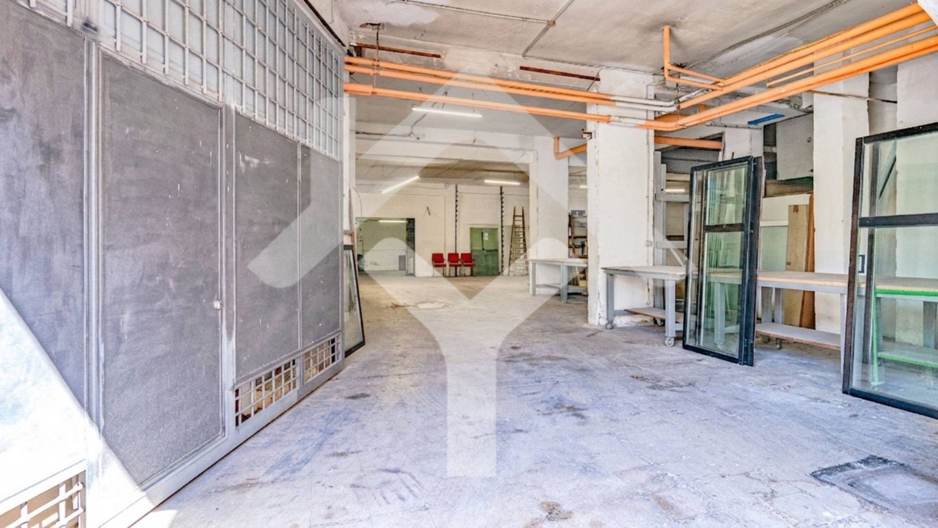 Commercial Property for Sale to Roma