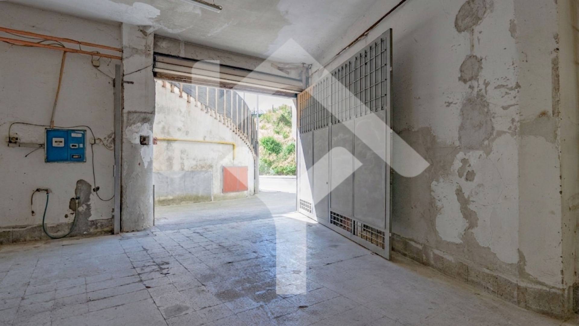Commercial Property for Sale to Roma