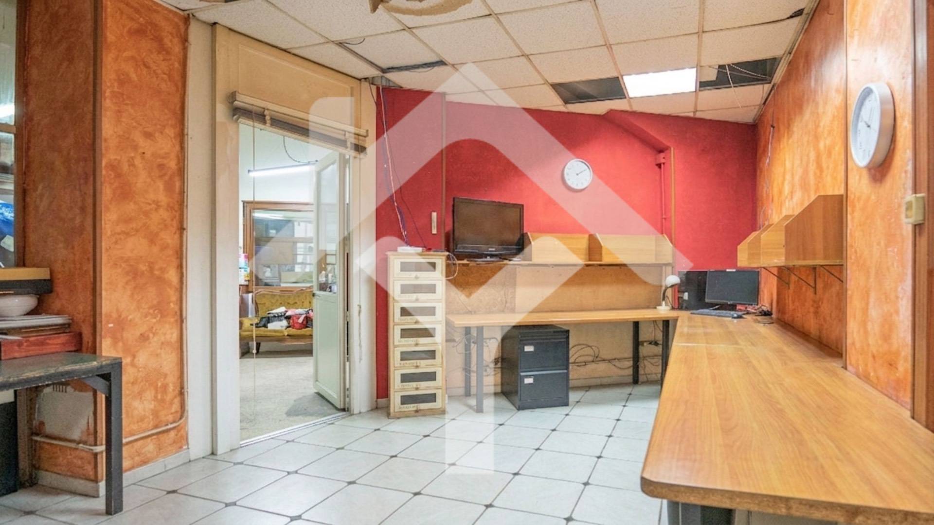 Commercial Property for Sale to Roma