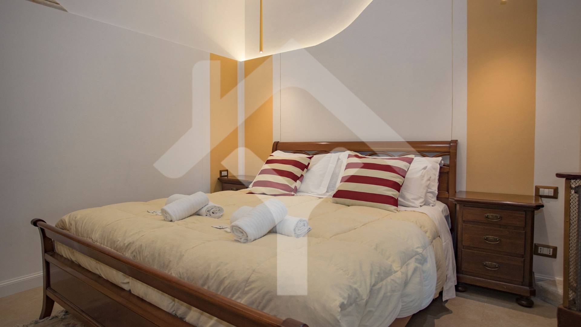 Apartment for Sale to Roma