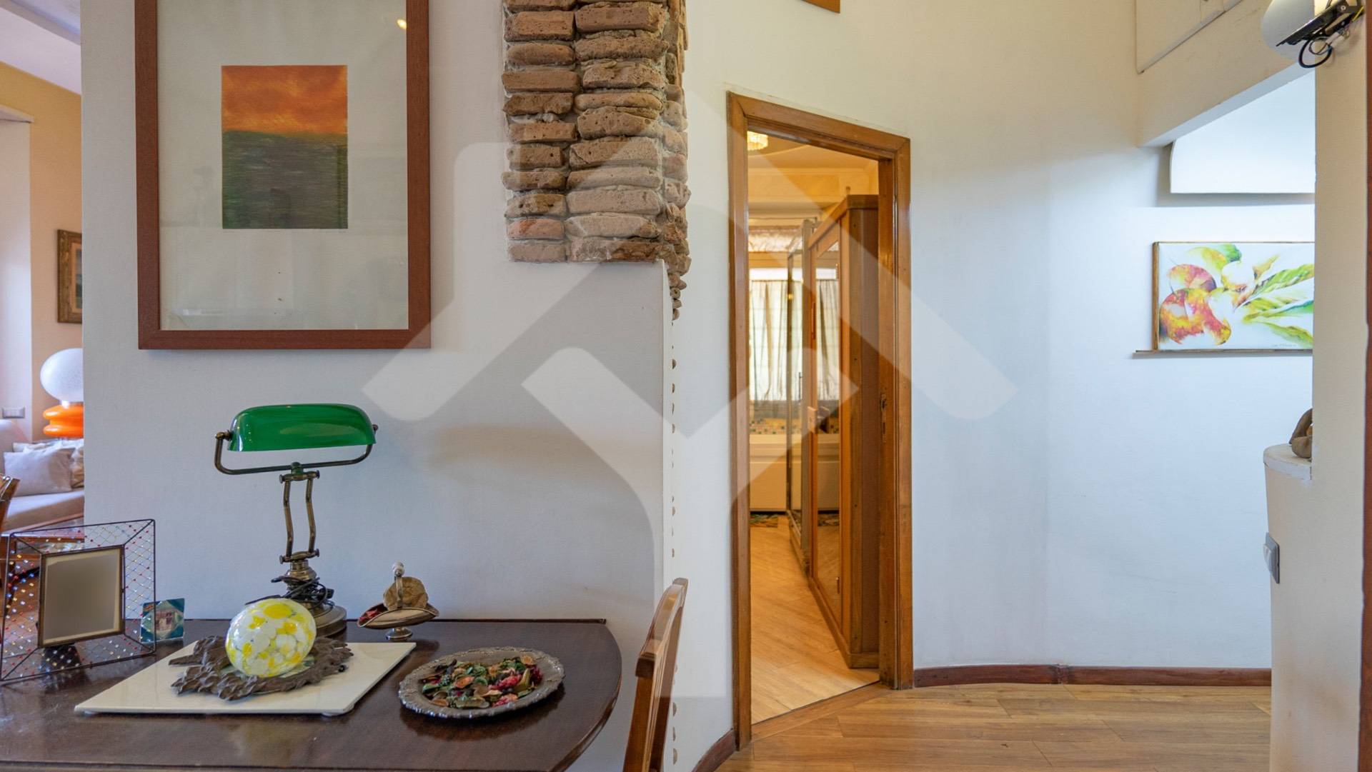 Apartment for Sale to Roma