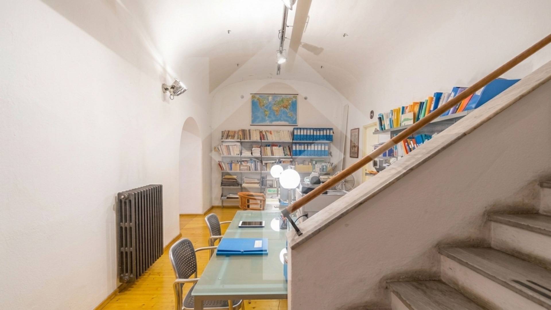Study/Office for Sale to Roma