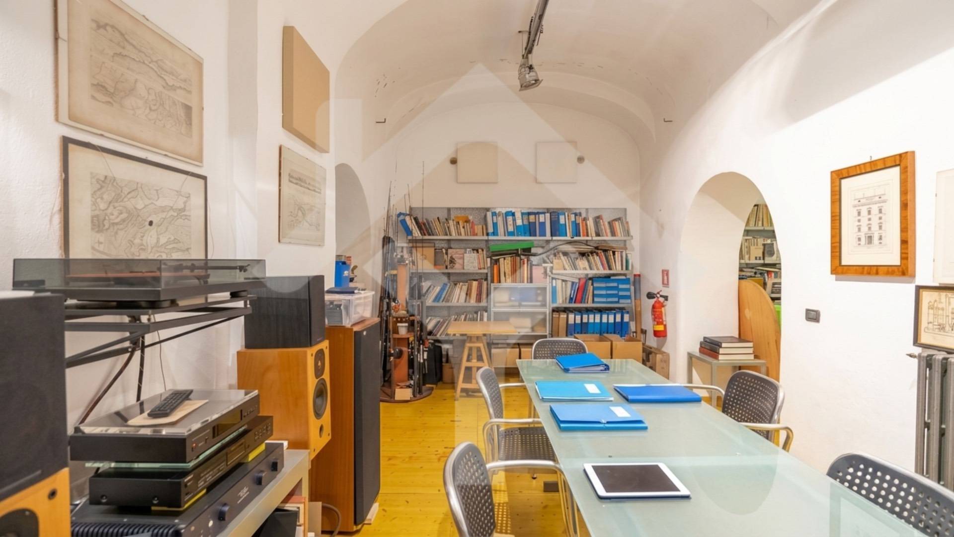 Study/Office for Sale to Roma