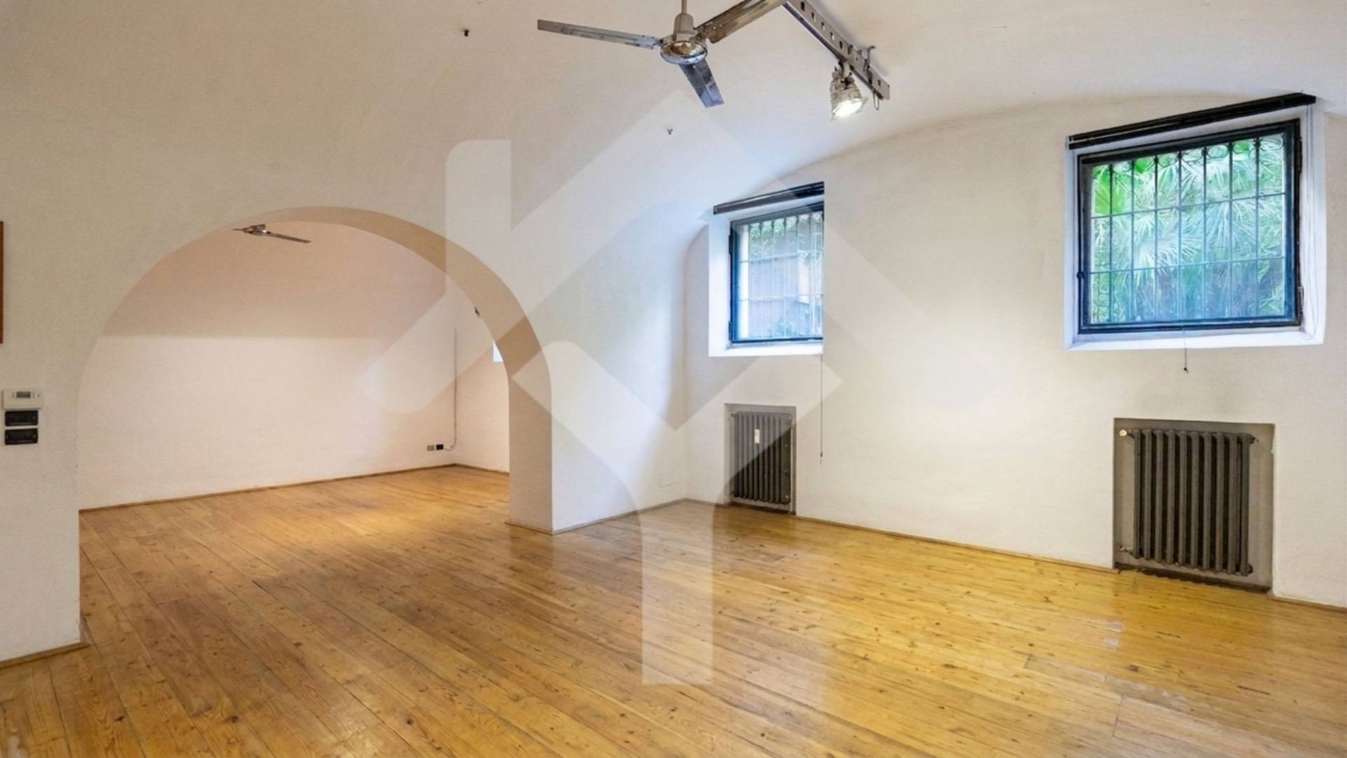 Study/Office for Sale to Roma