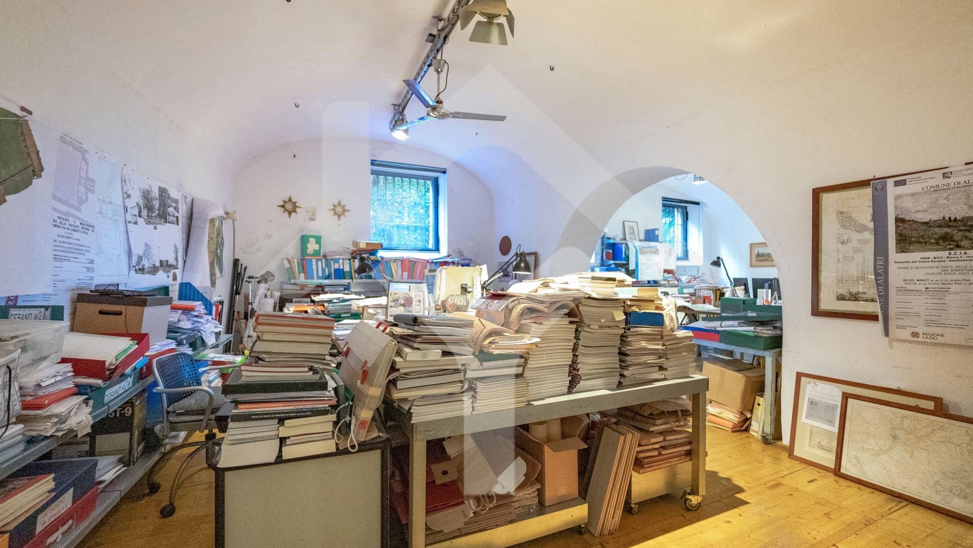 Study/Office for Sale to Roma