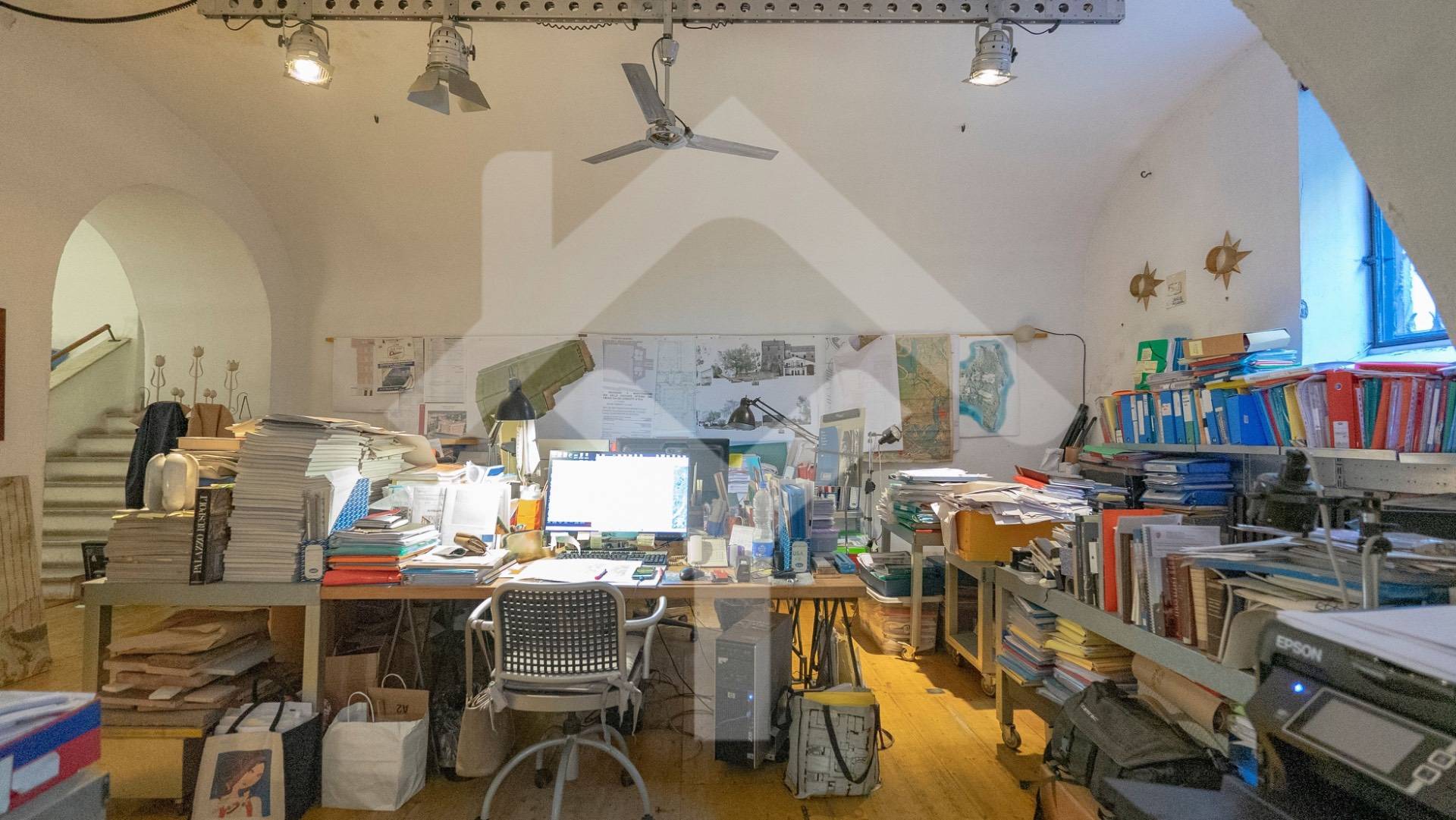 Study/Office for Sale to Roma