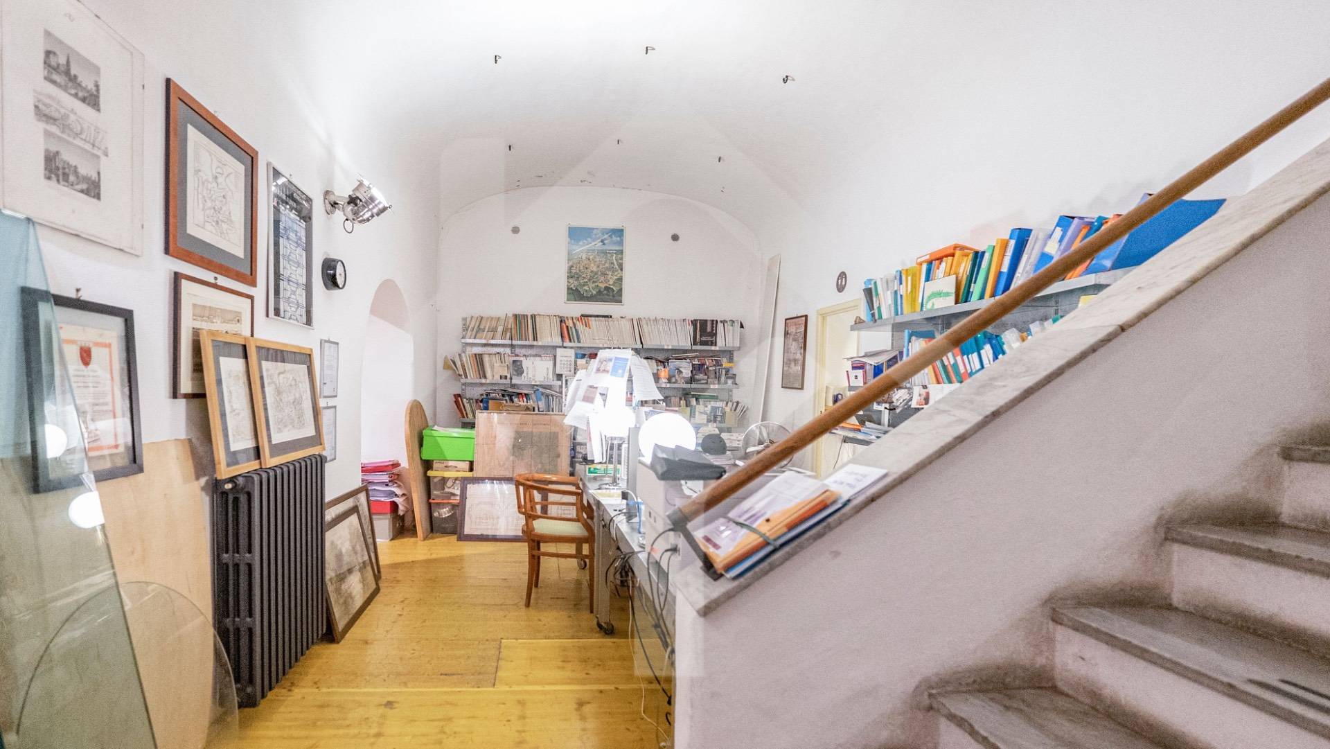 Study/Office for Sale to Roma
