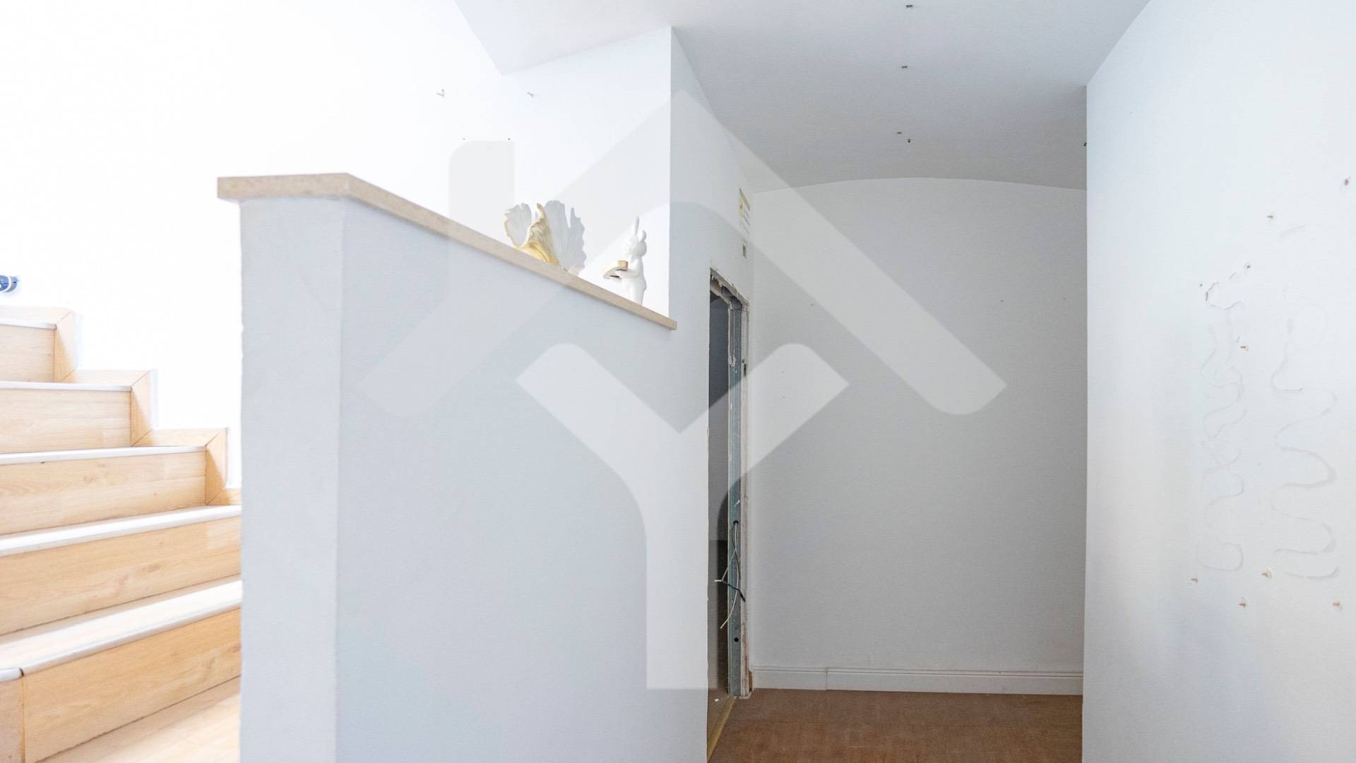 Study/Office for Rent to Roma