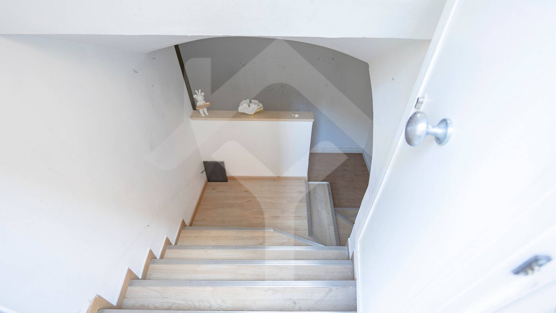 Study/Office for Rent to Roma