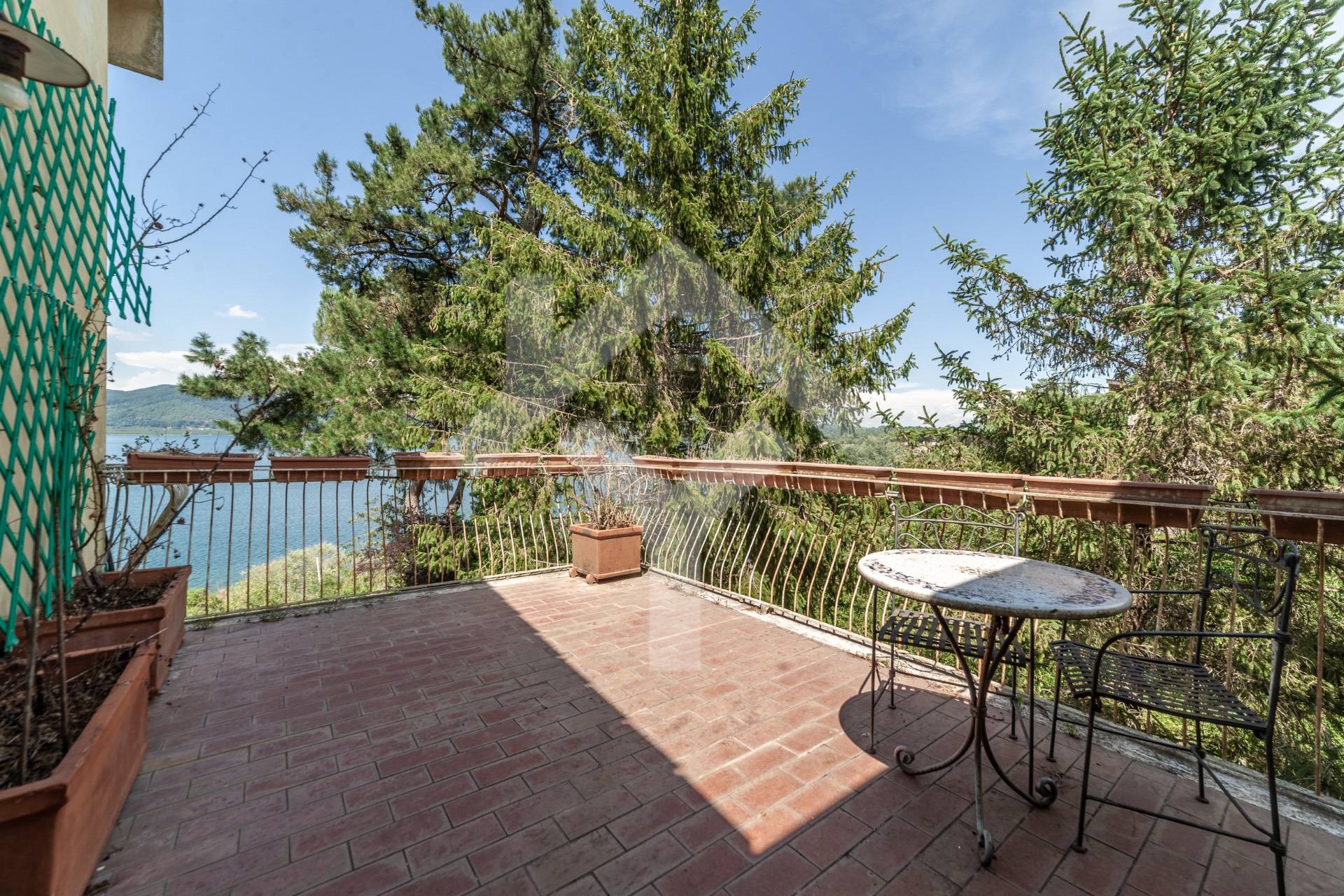 Villa for Sale to Ronciglione