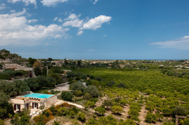 Villa in affitto a Noto (SR)