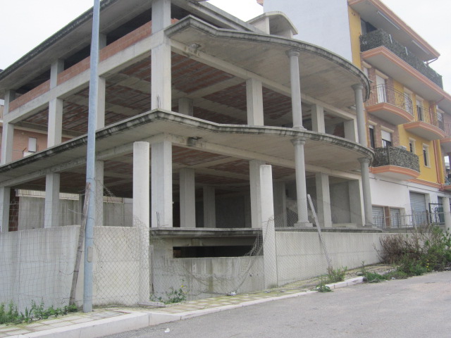 Stabile intero - Palazzo SAN NICANDRO GARGANICO vendita  C/8- SAN NICANDRO GARGANICO  Pronto Casa di Alessandro Pertosa