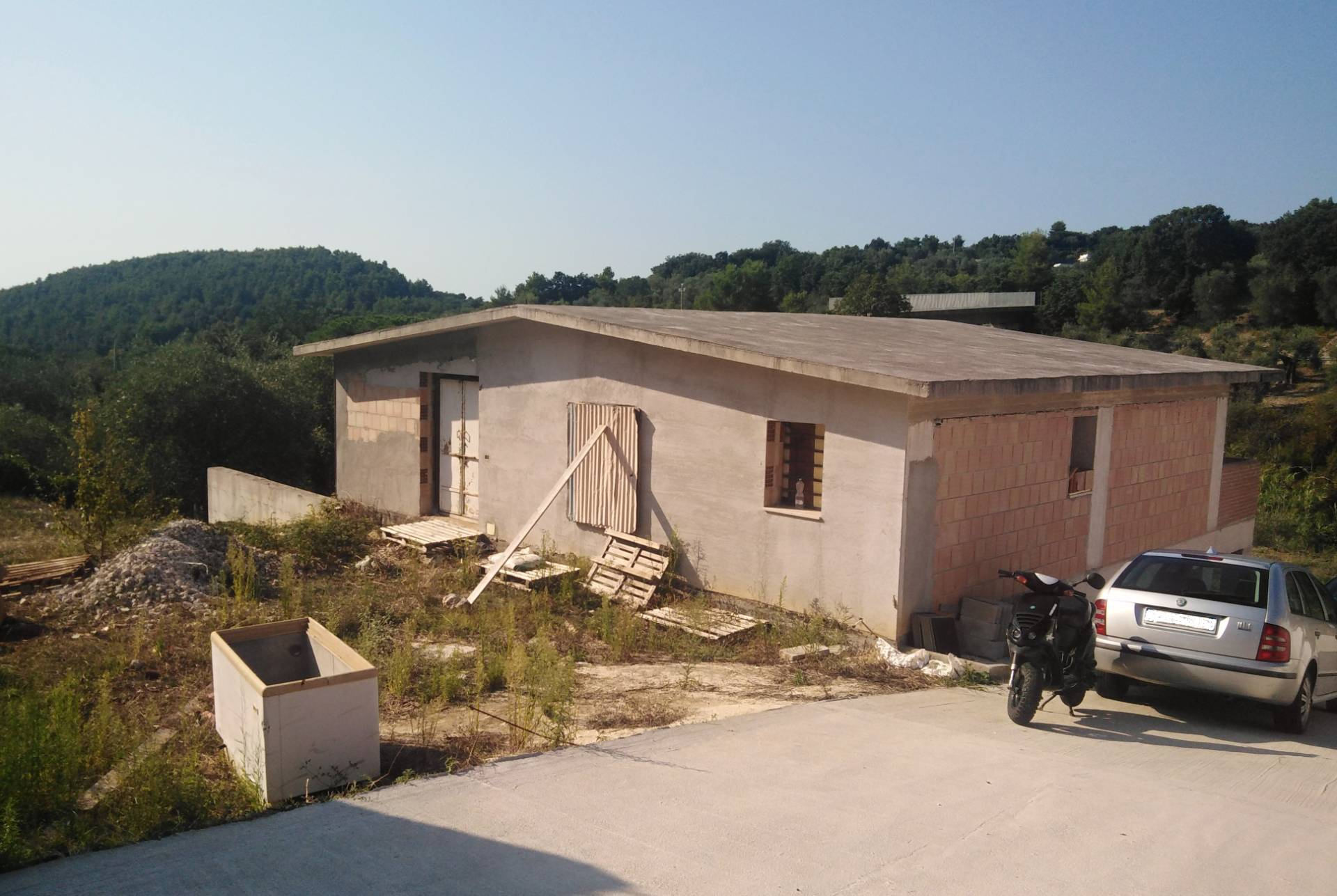 Villa Unifamiliare - Indipendente ISCHITELLA vendita  Via per Rodi e Grotta della Madonna  Pronto Casa di Alessandro Pertosa