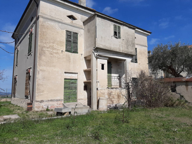 Casa indipendente in vendita a San Costanzo (PU)