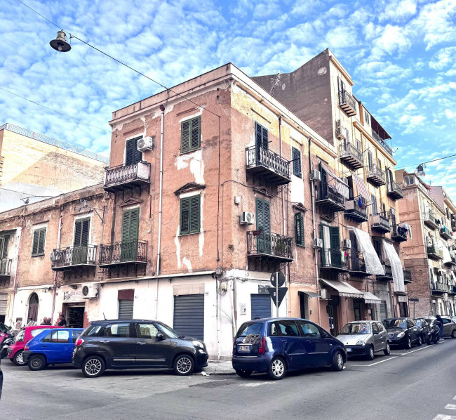 Attività commerciale in Affitto a Palermo