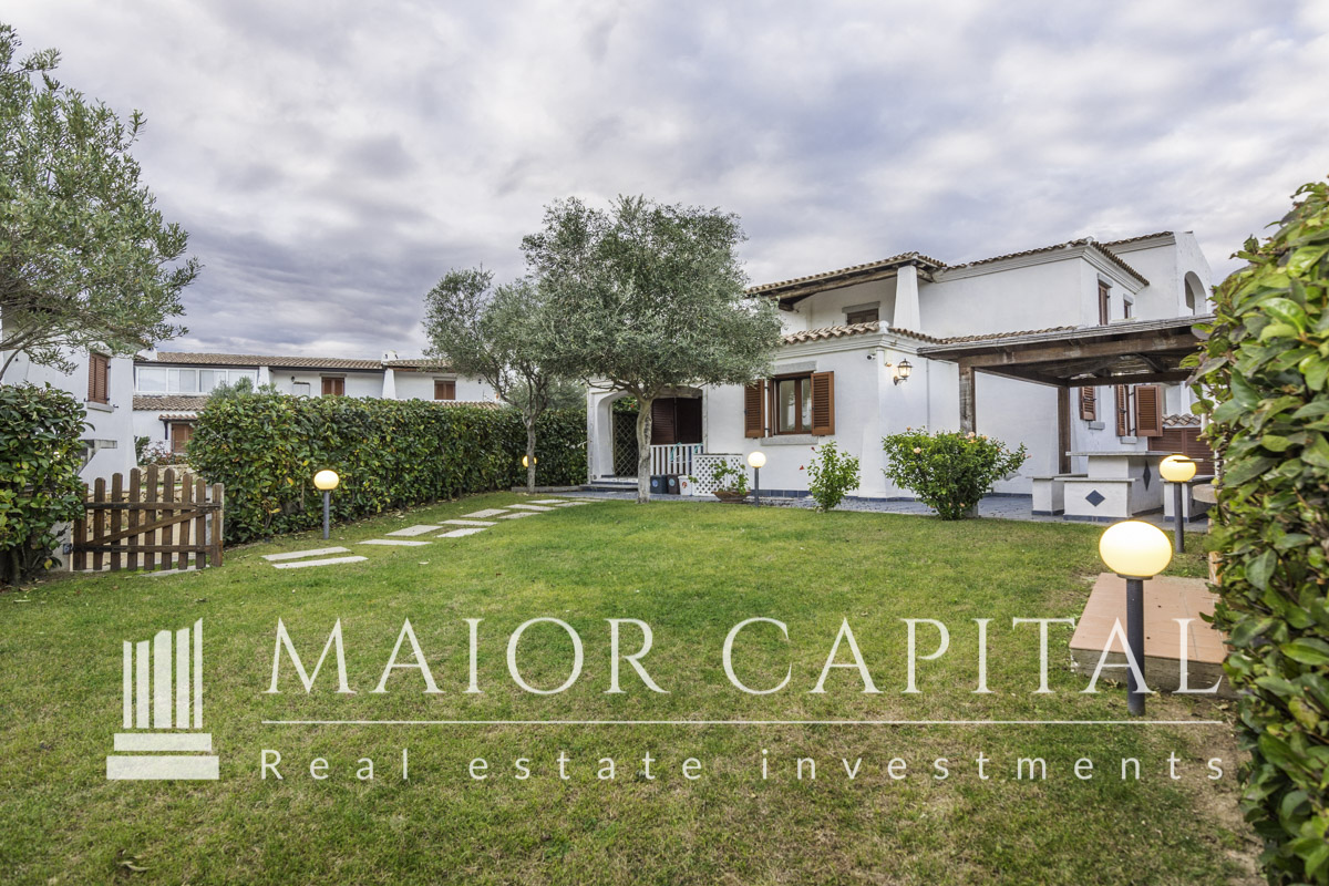 Villa LOIRI PORTO SAN PAOLO vendita    Maior Capital srls