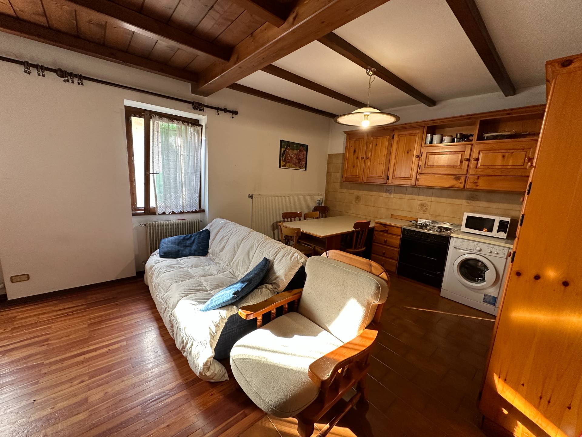 Foto appartamento in vendita a Carisolo (Trento)