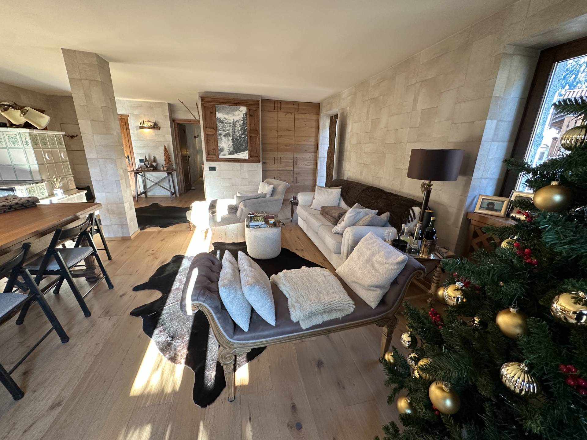 Foto appartamento in vendita a Spiazzo (Trento)