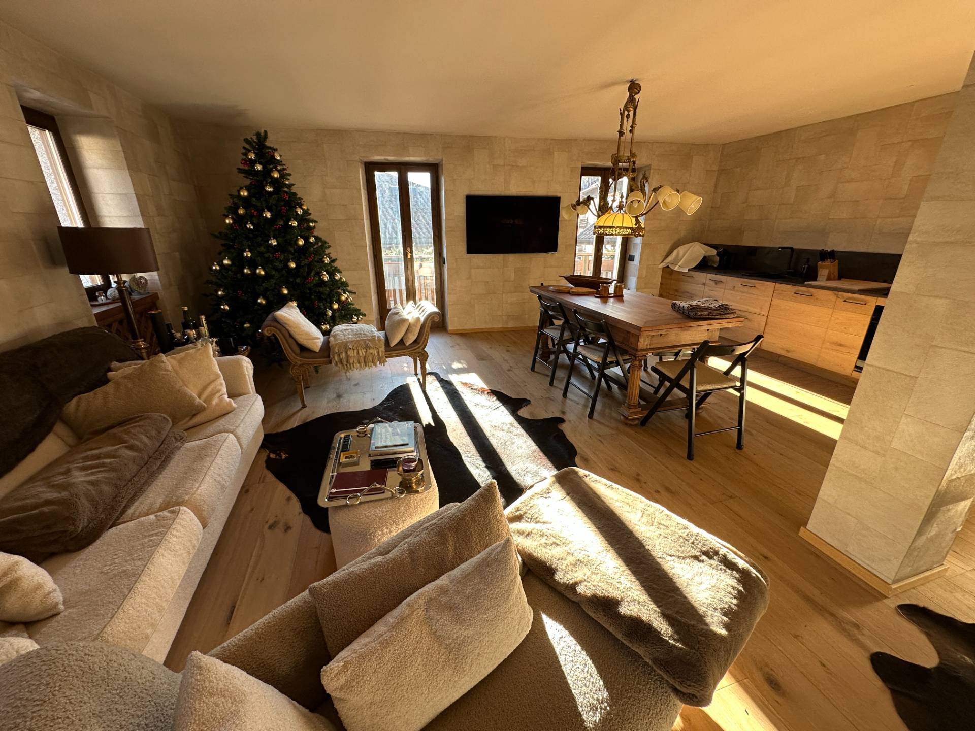 Foto appartamento in vendita a Spiazzo (Trento)