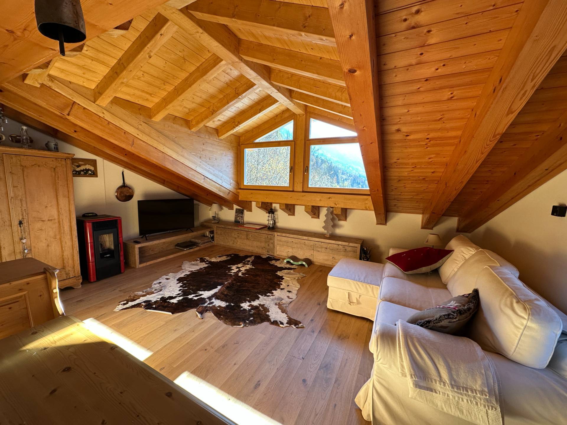 Foto attico/mansarda in vendita a Giustino (Trento)