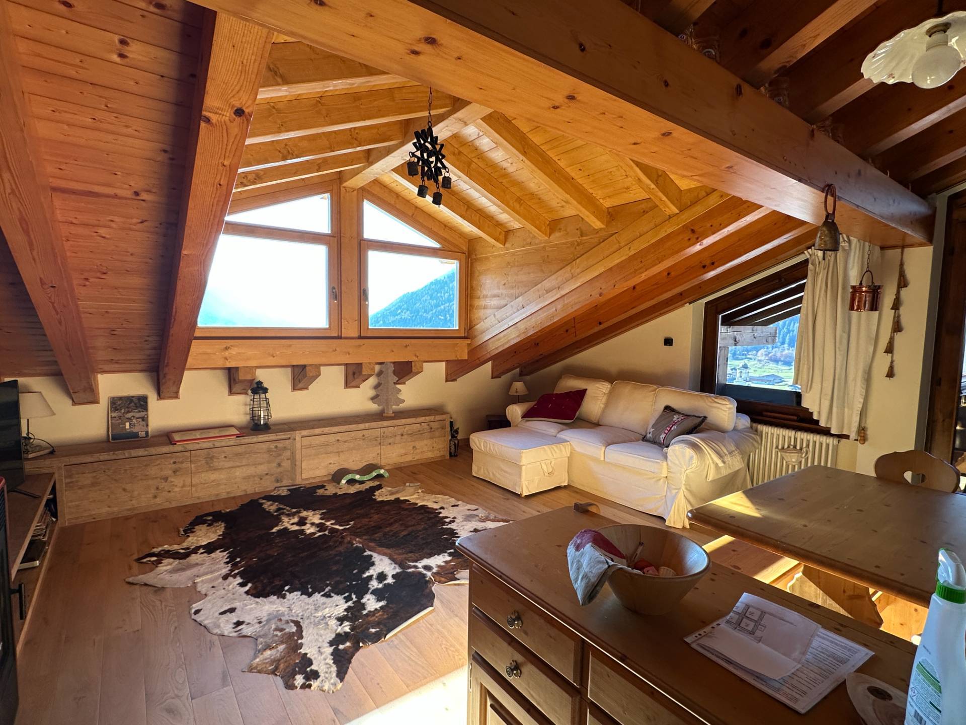 Foto attico/mansarda in vendita a Giustino (Trento)