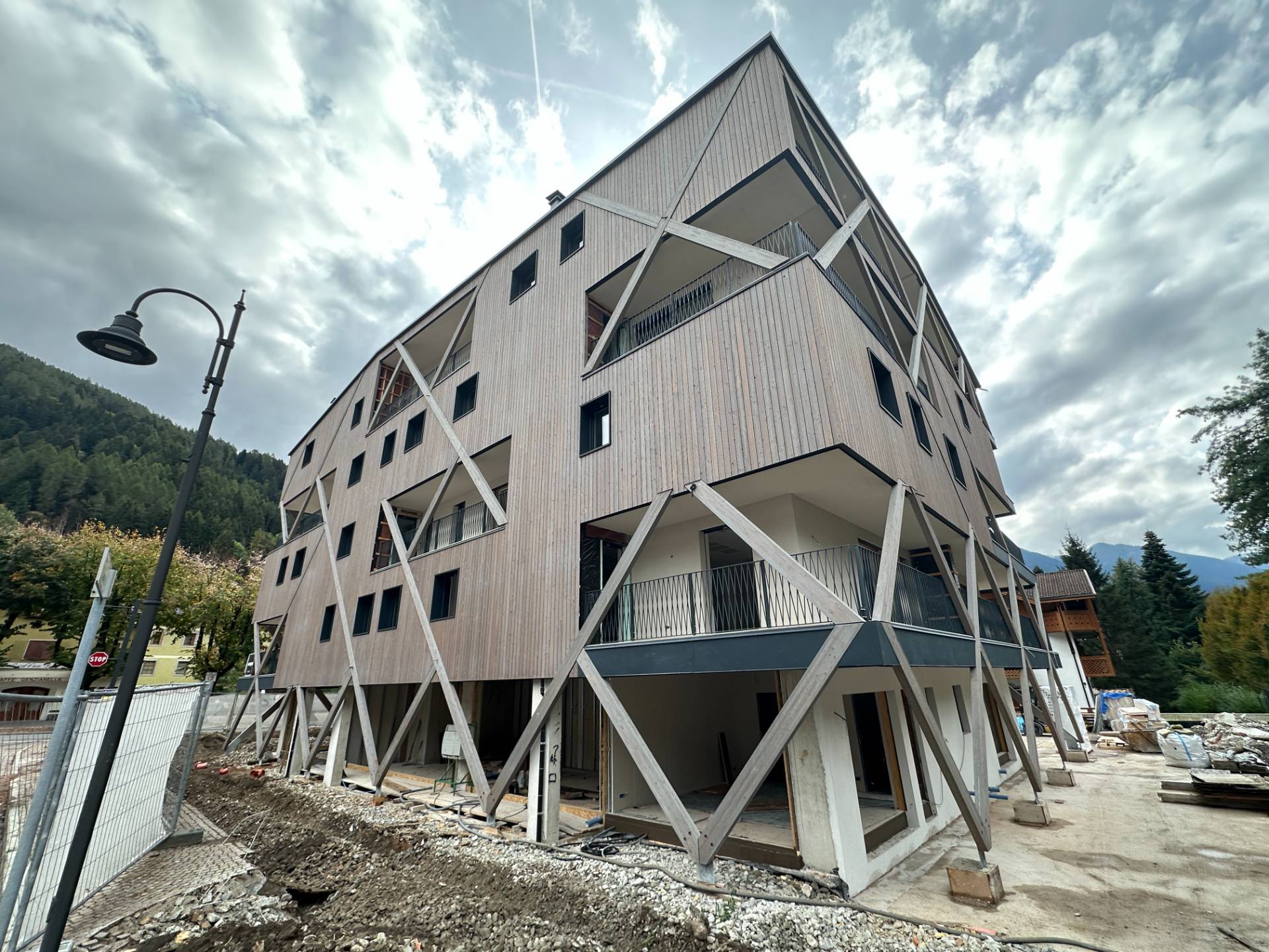 Foto appartamento in vendita a Pinzolo (Trento)
