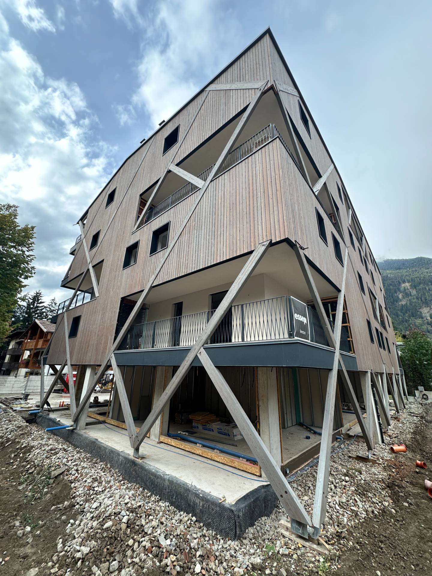 Foto appartamento in vendita a Pinzolo (Trento)