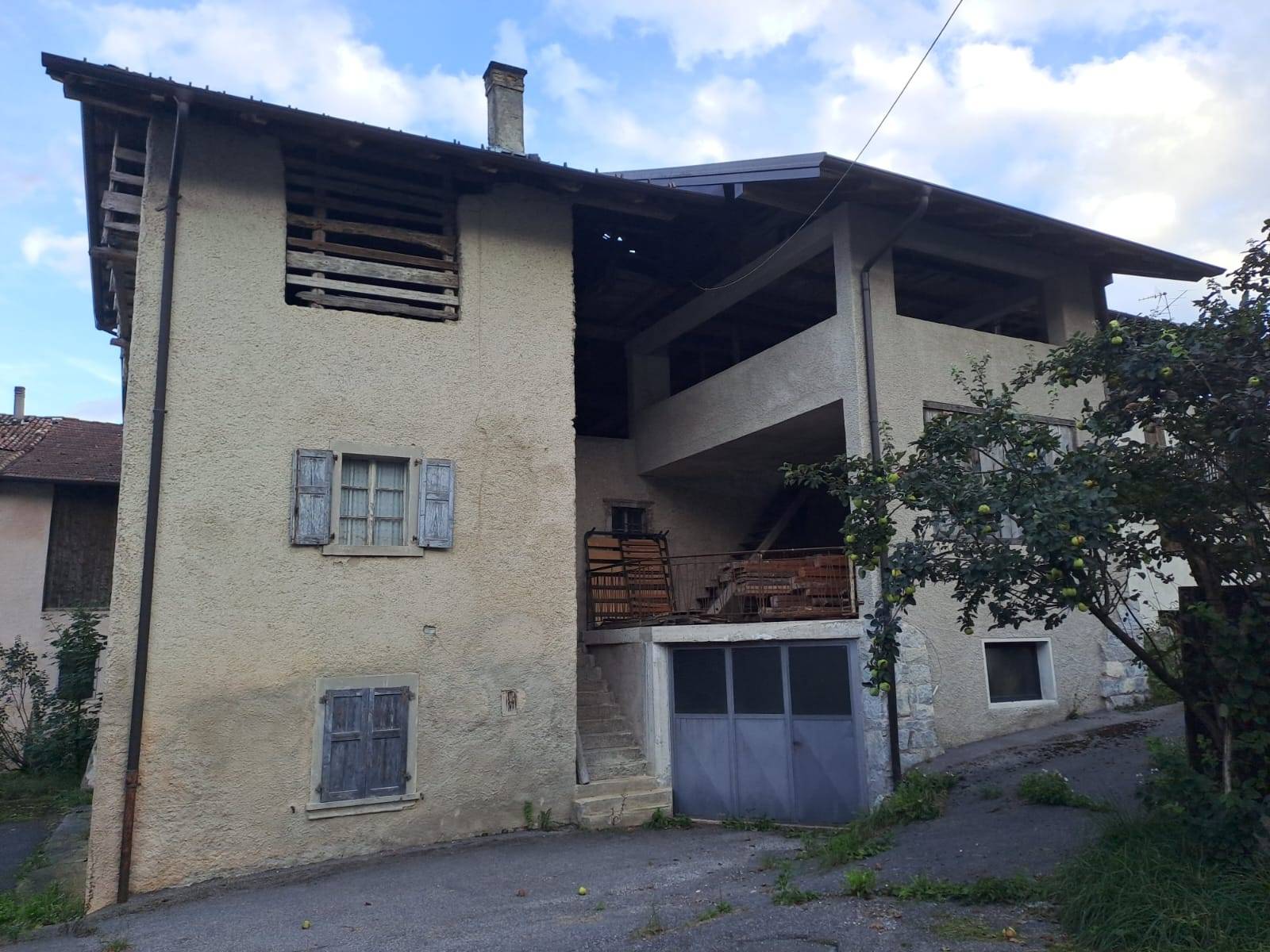 Foto casa indipendente in vendita a Comano Terme (Trento)
