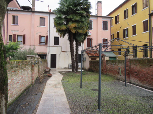 Porzione di casa in Affitto a Venezia