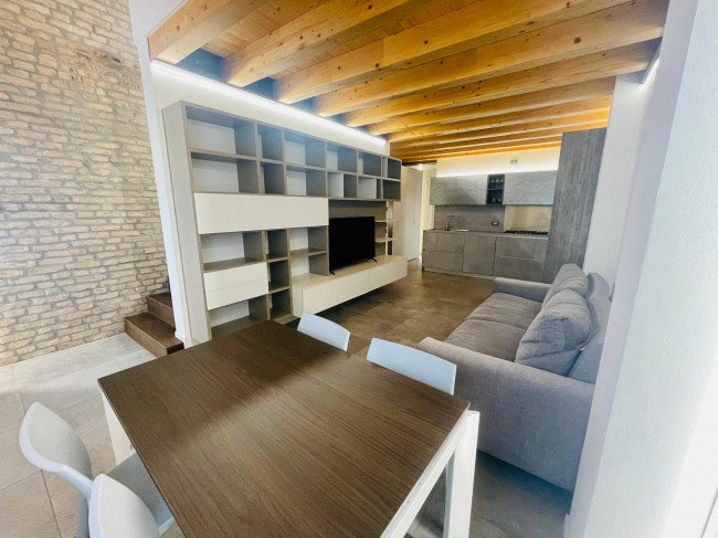 Appartamento in Affitto a Venezia