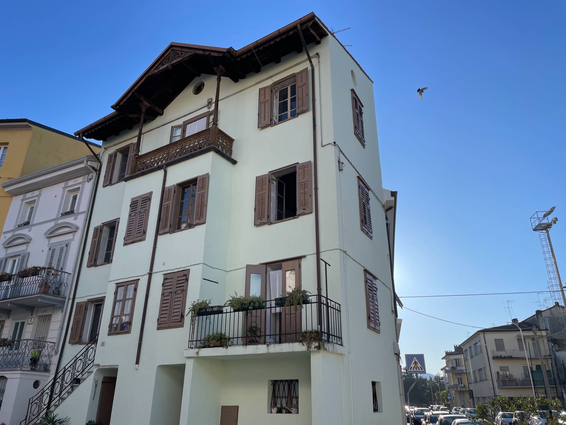 Stabile intero in vendita a Gorizia