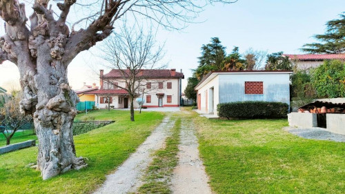 Casa indipendente in Vendita a Gradisca d'Isonzo