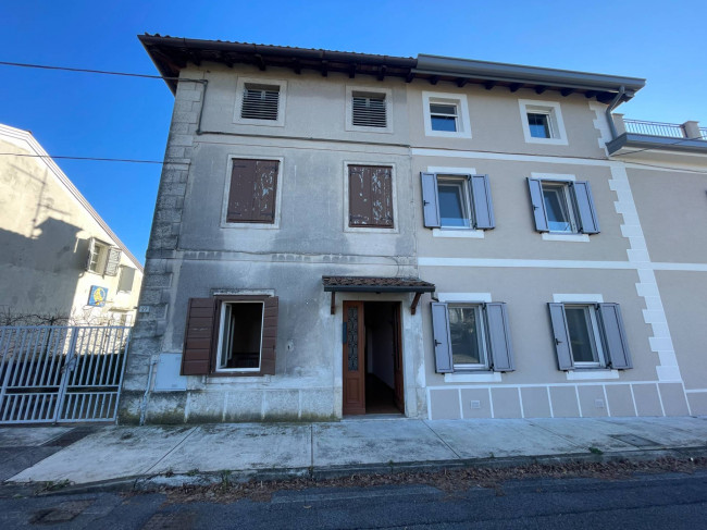 Casa in linea in vendita a Farra d'Isonzo