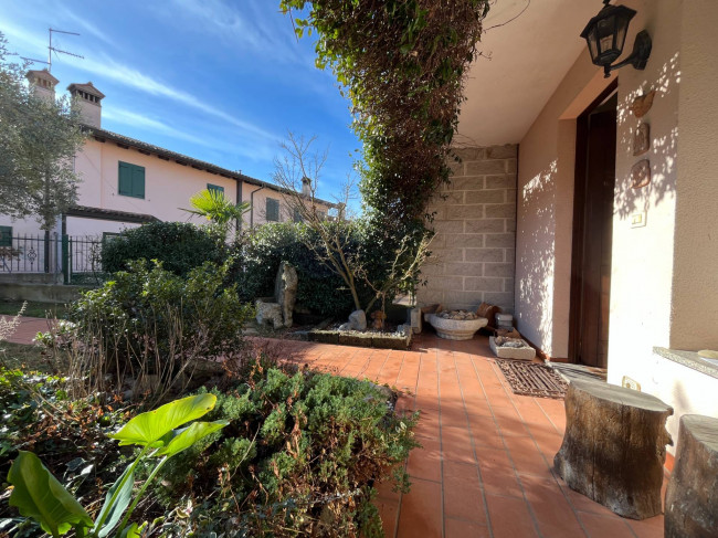 Villa a schiera centrale in vendita a San Lorenzo Isontino
