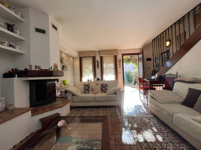 Villa a schiera centrale in vendita a San Lorenzo Isontino